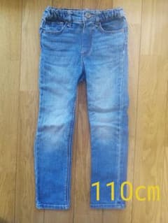 babyGAP　ジーンズ　110㎝のサムネイル