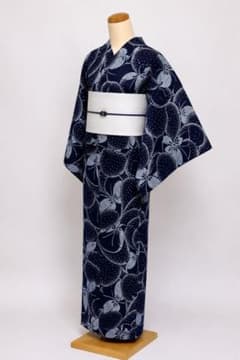 美品 浴衣 有松絞り バチ衿 紺色 蝶 身丈160.0cm 裄丈64.0cm 綿 - メルカリ