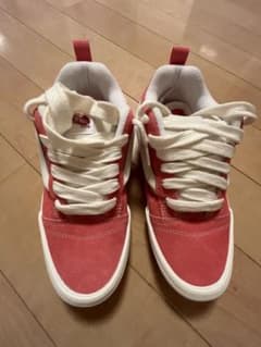 Vans ニュースクール　ピンクのサムネイル