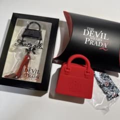 ​韓国　プラダを着た悪魔2 限定AirPodsケース&ハイヒールキーリング 韓国 プラダを着た悪魔2 ハイヒールキーリング AirPodsケース - メルカリ