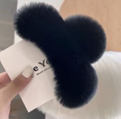 ファー付きヘアークリップ約11.5cm ブラックのサムネイル