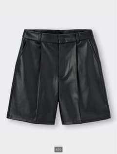 GU フェイクレザーショートパンツのサムネイル