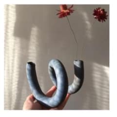 信楽焼　ぐるぐる　花瓶のサムネイル