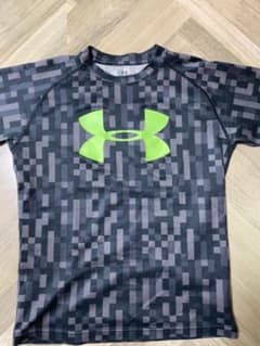 アンダーアーマー Tシャツのサムネイル