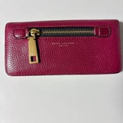 MARC JACOBS マークジェイコブス　長財布 赤　レッド　二つ折り財布のサムネイル