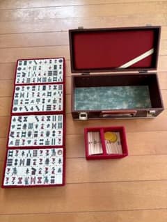 昭和レトロ 麻雀牌セット 木箱付き 点棒あり マージャン一式のサムネイル