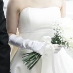 ウェディンググローブ ホワイト 結婚式のサムネイル