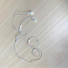 iPhoneイヤホンのサムネイル