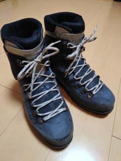 ジャンク　冬用プラ登山靴　スカルパ　SCARPA VEGA サイズ　9 1/2