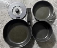 【即購入歓迎】鍋・フライパンセット　サーモスのサムネイル