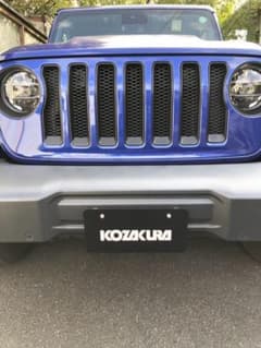 残り4枚　Jeep ジープ　ラングラー 用 ナンバープレート　アジャストメントのサムネイル