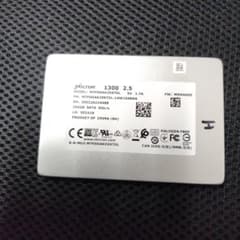 Micron 1300 2.5インチ SSD 256GB 本体のサムネイル