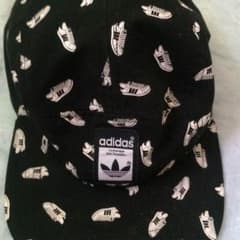 アディダス   キャップのサムネイル