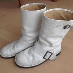 コキュ 白ブーツのサムネイル