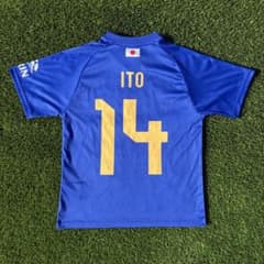 伊東純也　プレイヤーズTシャツ　サッカー　日本代表のサムネイル