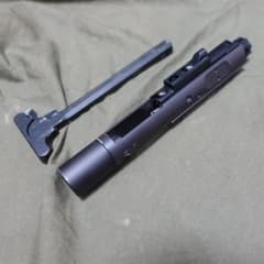 東京マルイ M4 ボルトキャリア & チャージングハンドル ＮＰＡＳカスタム品のサムネイル