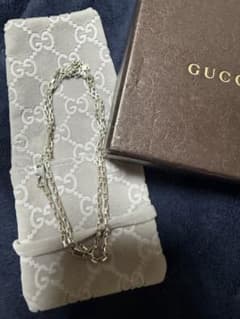 GUCCI necklace, silver, excellent condition, sterling silver 925, price negotiable.