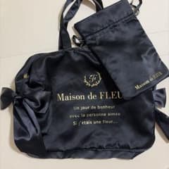 Maison de FLEUR サテンキャリーオンバッグ　ブラックのサムネイル