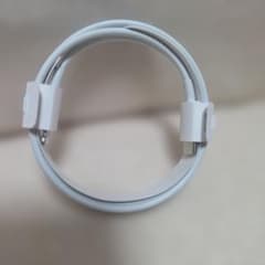 Apple 充電ケーブルのサムネイル