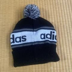 【adidas】ポンポン付き ニット帽 ブラック×ホワイト×グレーのサムネイル