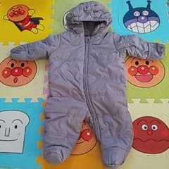 週末セール！！！babyGAP ダウンロンパース ７０センチのサムネイル