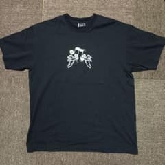 huf tシャツ　黒　胸ロゴのサムネイル