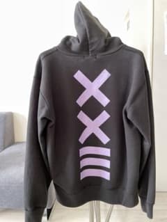 XXIII C'est Vingt-Trois パーカーのサムネイル