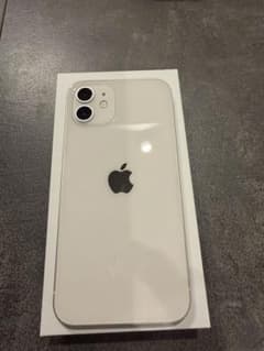 Apple iPhone 12 ホワイト 本体のサムネイル