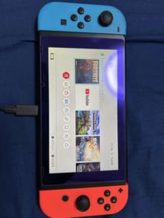 Nintendo Switch 本体 ケース付きのサムネイル