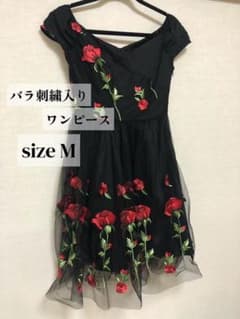 バラ刺繍入りチュールドレスのサムネイル