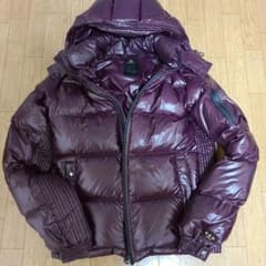 本日限定値下げ。超美品タトラスダウンジャケットサイズ2のサムネイル