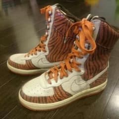 ✨珍✨NIKE 24.5㎝ 即購入ＯＫのサムネイル