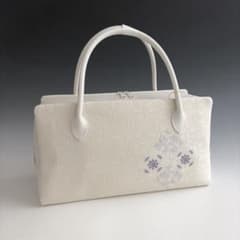 新品未使用 ！！刺繍入り！！京都 西陣 正絹 帯使用 利休バッグ　25205 新品未使用 ！！刺繍入り！！京都 西陣 正絹 帯使用 利休バッグ 25205
