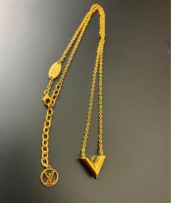 LV ゴールド V字型ネックレスのサムネイル