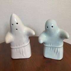 新品☆陶器ソルト&ペッパーシェーカーセットのサムネイル