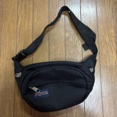 【期間限定値下げ中！2,800円→2,700円】JANSPORT ボディバッグのサムネイル