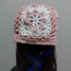 ハンドメイドかぎ針編み グラニースクエア帽子 ピンクのサムネイル