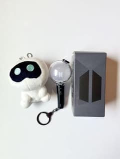 BTS Jin 初代ウットくん　キーリング　アミボムキーリング　セットのサムネイル