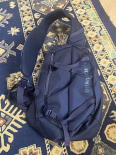 Patagonia Atom 8L ネイビー パタゴニア　アトムスリングのサムネイル