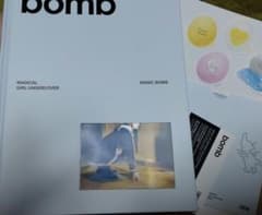 ILLIT アルバム MAGIC BOMB ver 開封済 トレカなしのサムネイル