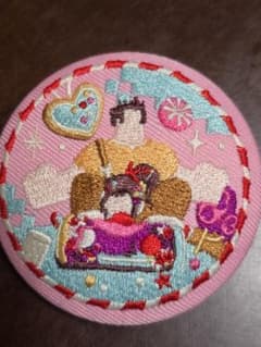 ディズニー　刺繍缶バッジのサムネイル