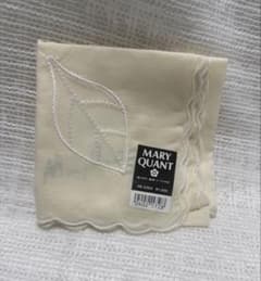 MARY QUANT ハンカチ リーフ刺繍 アイボリーのサムネイル