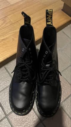 Dr. Martens 8ホール ブーツ スタッズ ブラックのサムネイル