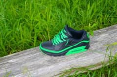 NIKE × undefeated airmax 90 Black/Greenのサムネイル