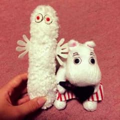 ムーミンとニョロニョロのキーホルダーのサムネイル