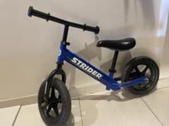 STRIDER ストライダー バランスバイク ブルー - メルカリ