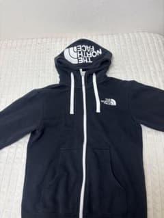 THE NORTH FACE ブラックパーカー フルジップのサムネイル