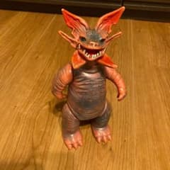 ウルトラマン　怪獣　ソフビのサムネイル