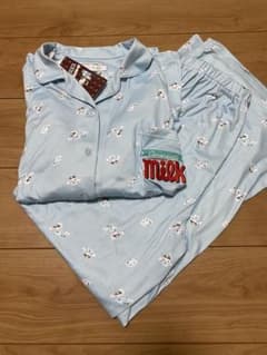 新品 サンリオ シナモン チロル パジャマ ルームウェア Lサイズのサムネイル