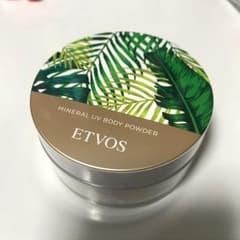 【取引中】ETVOS UV BODY POWDERのサムネイル